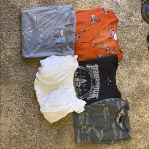 Women’s tops all fit size small